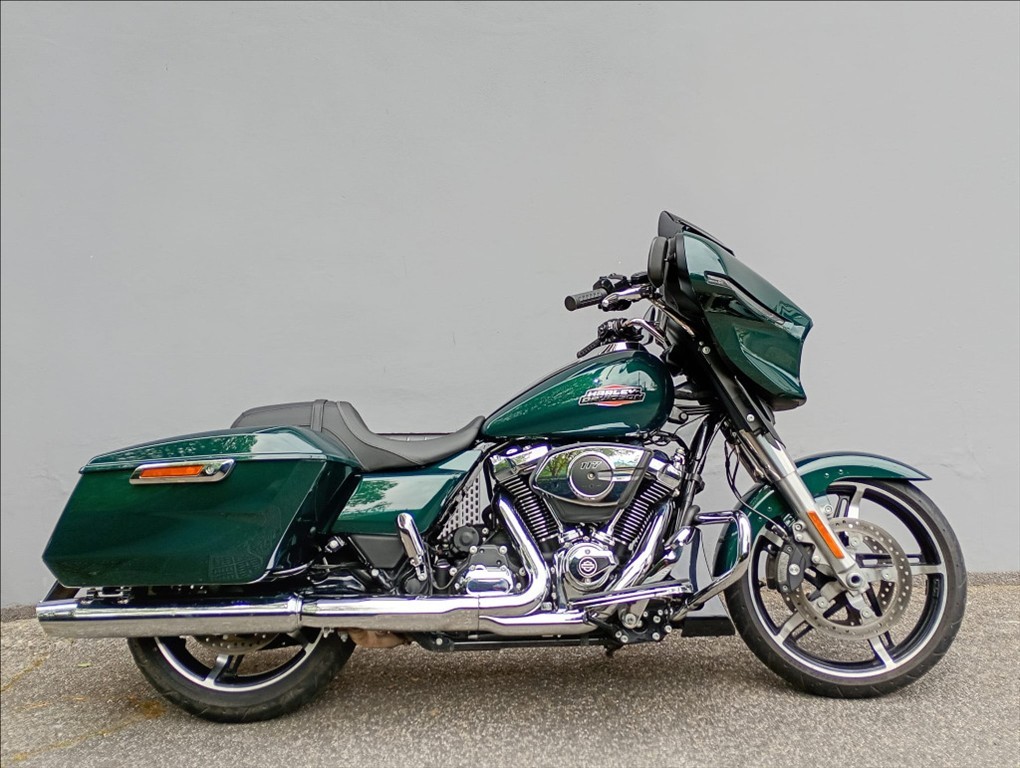 HARLEY-DAVIDSON Street Glide 117 1923 1.9 Color