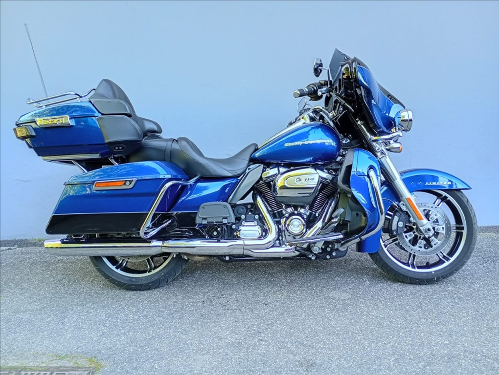 HARLEY-DAVIDSON Electra Glide 114 1868 Ultra Limited Color