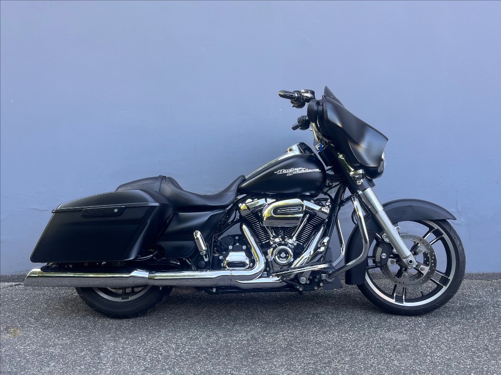 HARLEY-DAVIDSON Street Glide 107 1745 Special