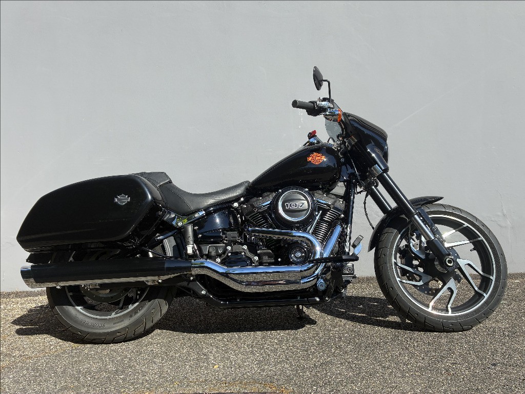 HARLEY-DAVIDSON Sport Glide 107 1745 Color