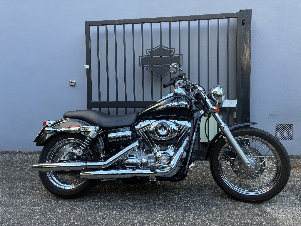 HARLEY-DAVIDSON Dyna Super Glide 1584 Custom