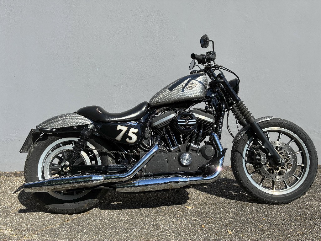 HARLEY-DAVIDSON 883 Sportster XLR R